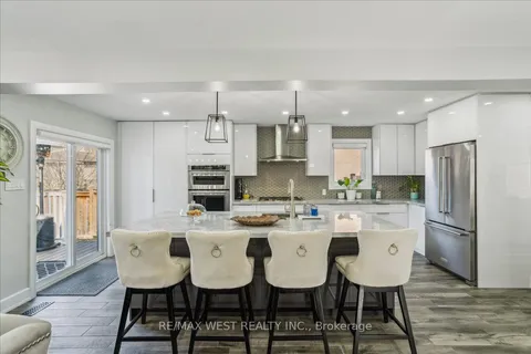 2 Waterbury Street, Caledon, ON L7E 1X2