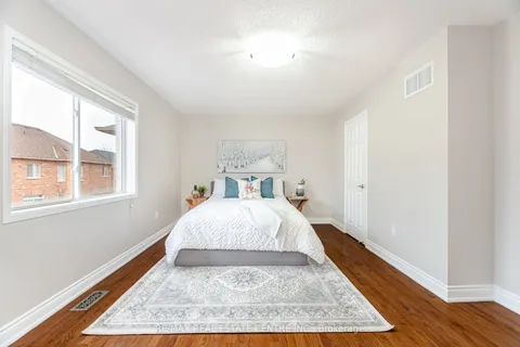1016 Mccuaig Drive, Milton, ON L9T 6S3