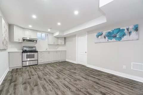 1016 Mccuaig Drive, Milton, ON L9T 6S3