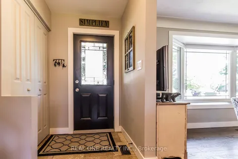 5222 Bromley Road, Burlington, ON L7L 3E9