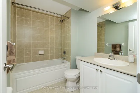 25 Ingleborough Drive, Brampton, ON L6X 0Y1