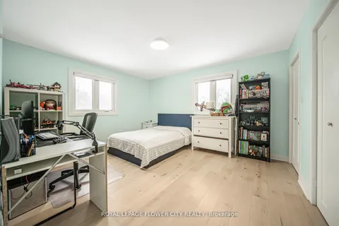 5 Glenn Court, Caledon, ON L7K 0P3