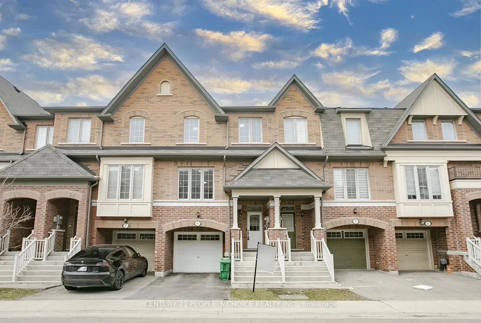 85 Sea Drifter Crescent, Brampton, ON L6P 2S1