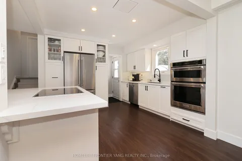 587 Wilene Drive, Burlington, ON L7L 2B3