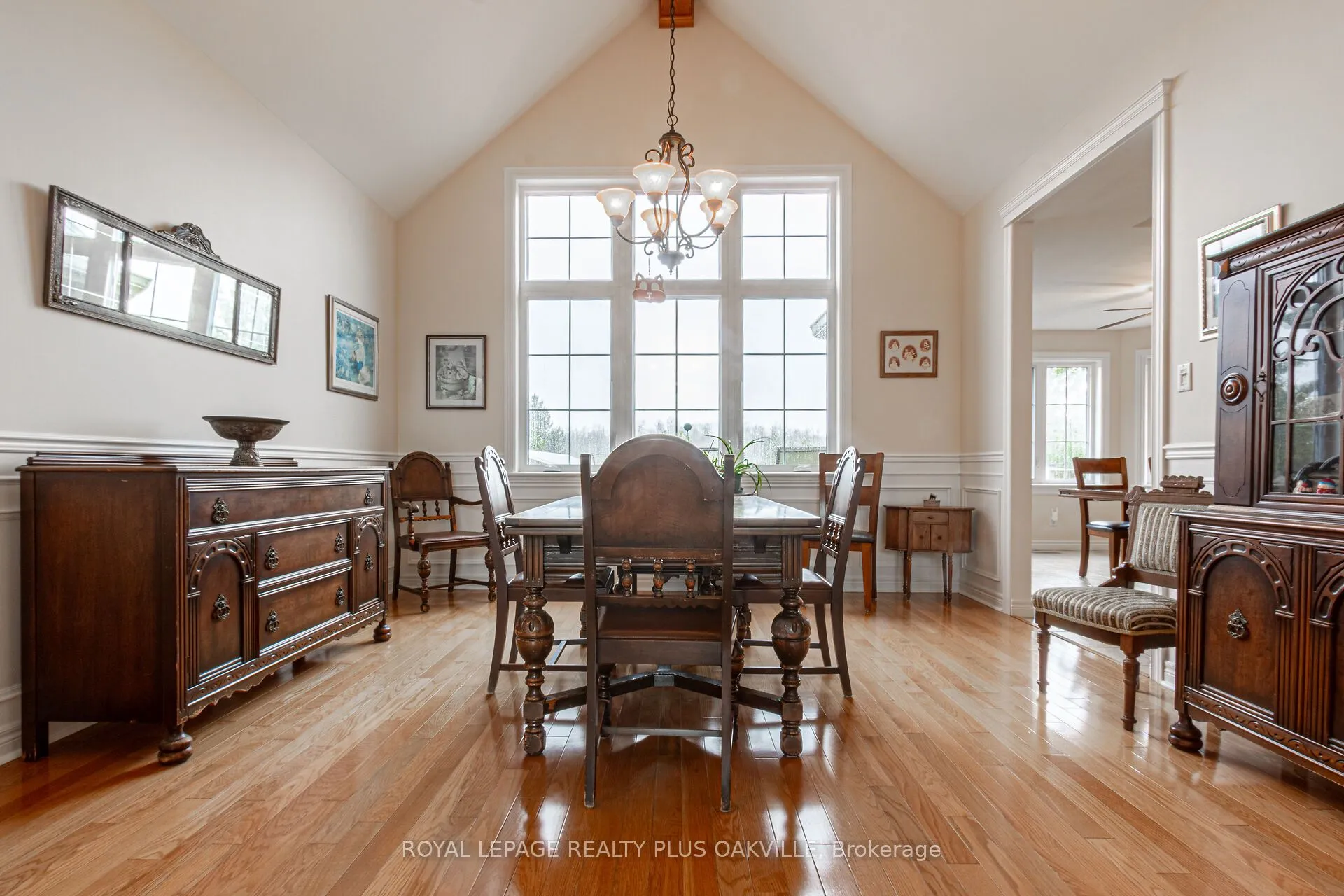 5101 Mount Nemo Crescent, Burlington, ON L7M 0T7
