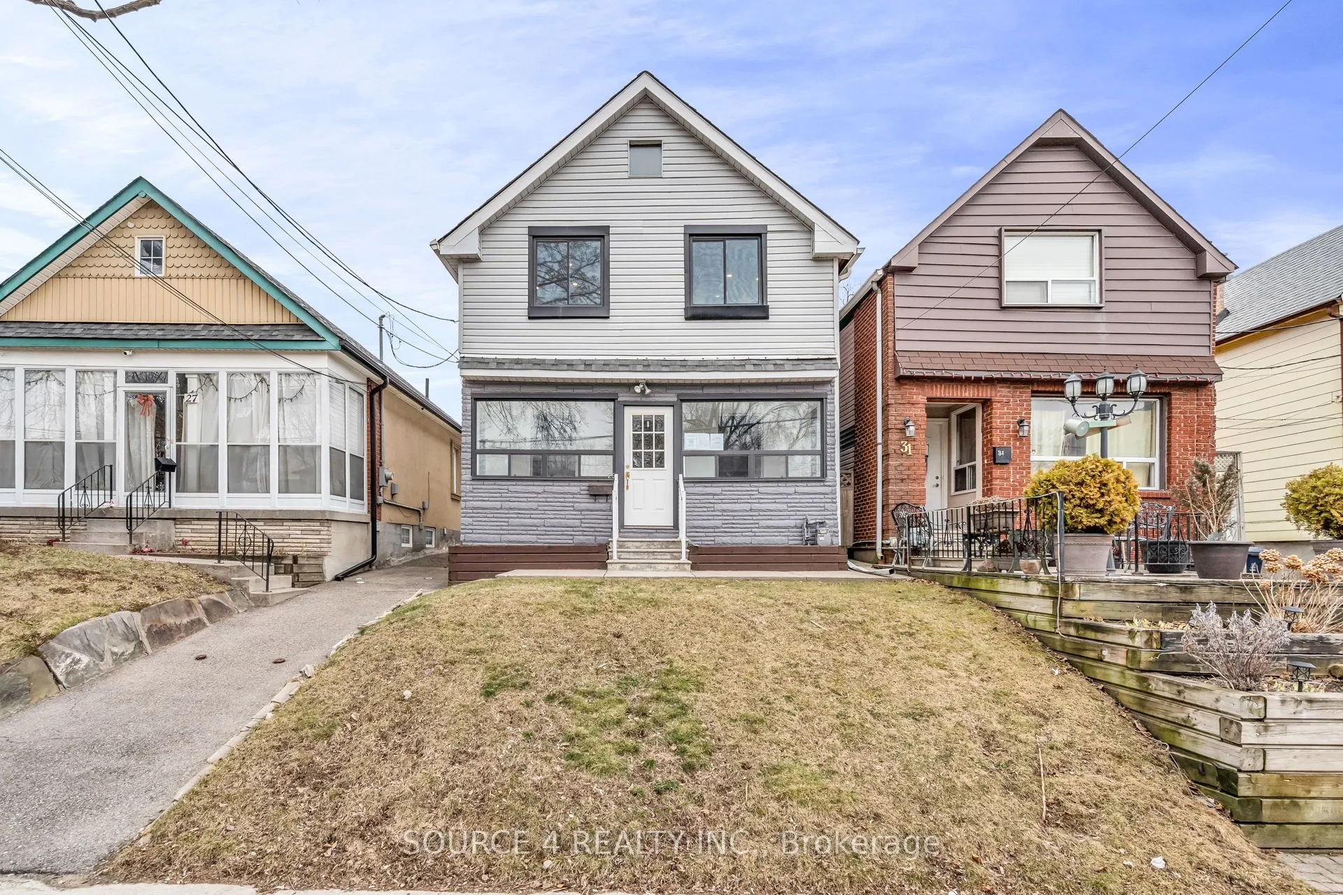 29 Hillary Avenue, Toronto, ON M6N 2B9