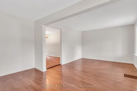 29 Hillary Avenue, Toronto, ON M6N 2B9
