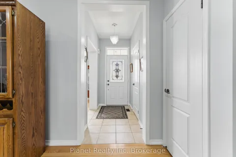 651 Farmstead Drive, Milton, ON L9T 7W2