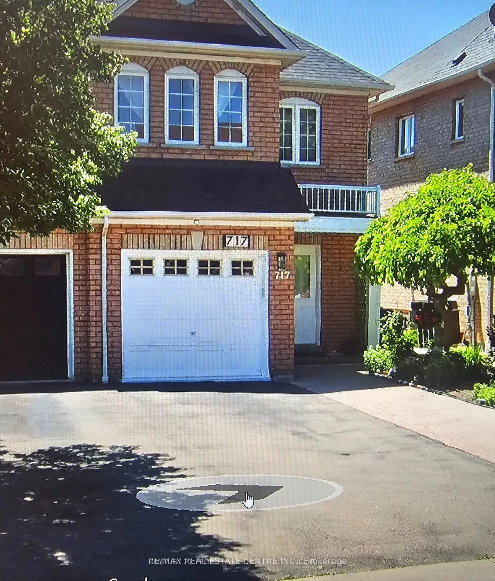 717 Dolly Bird Lane, Mississauga, ON L5W 1C7
