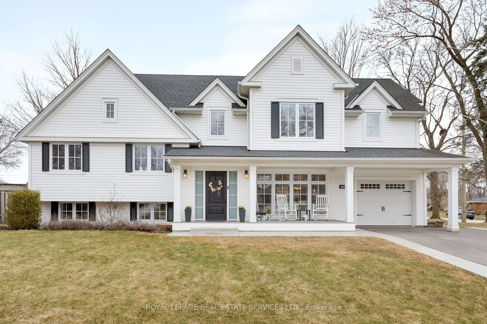 2088 Saxon Road, Oakville, ON L6L 2V2
