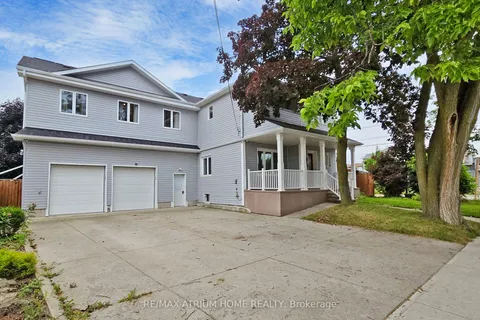 1242 Alexandra Avenue, Mississauga, ON L5E 2A5