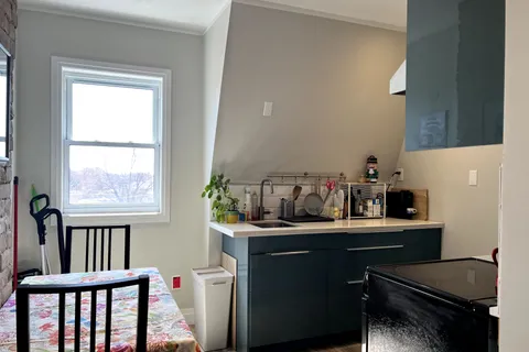 1301 Davenport Road, Toronto, ON M6H 2H3