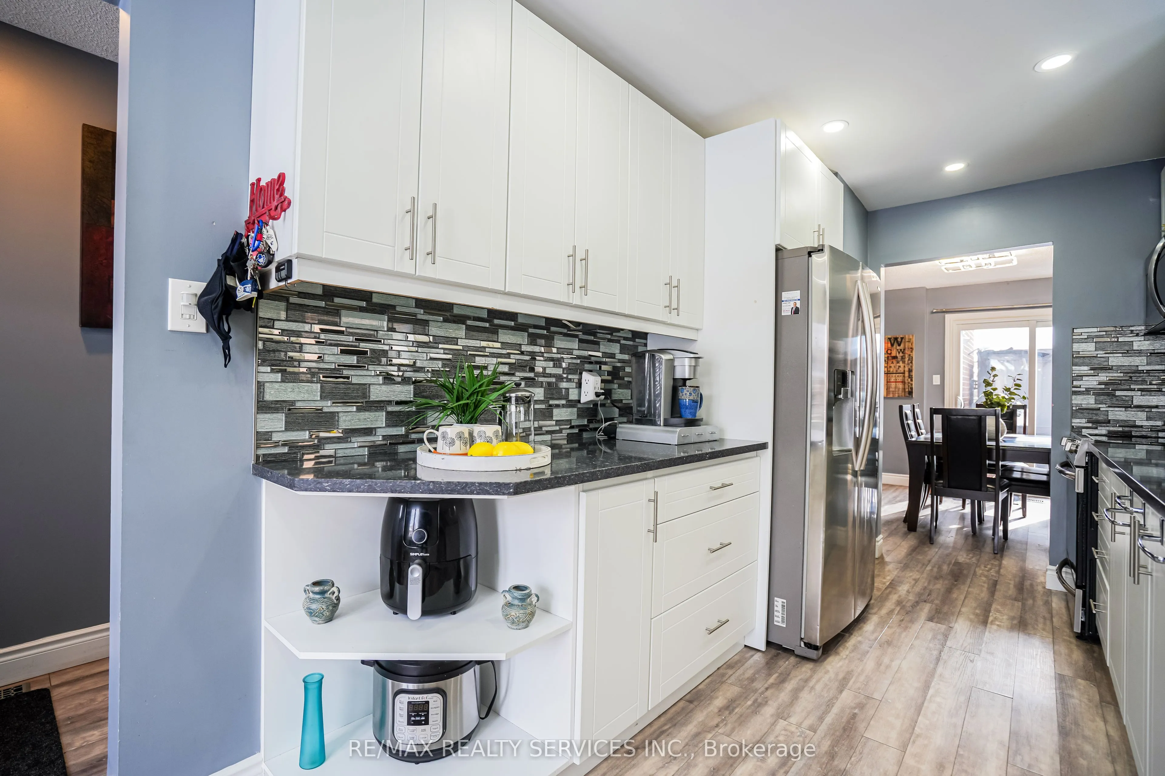 54 Ferri Crescent, Brampton, ON L6Z 1R9