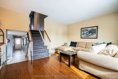 54 Ferri Crescent, Brampton, ON L6Z 1R9