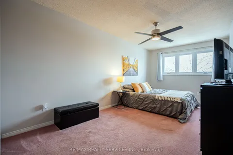 54 Ferri Crescent, Brampton, ON L6Z 1R9