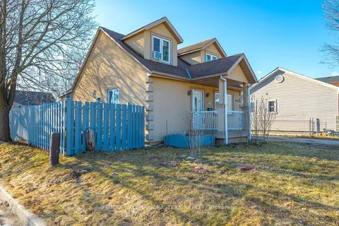 3072 McNaughton Avenue, Mississauga, ON L4T 1R7