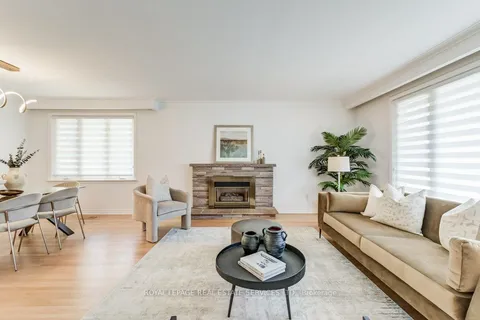 9 Strathdee Drive, Toronto, ON M9R 1A5