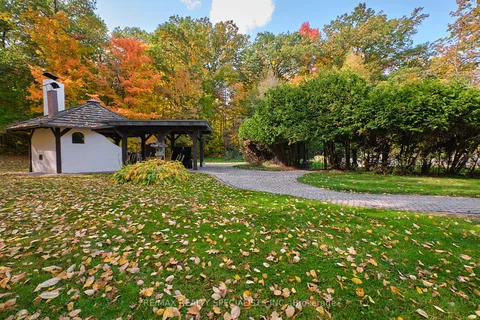 1251 Britannia Road, Burlington, ON L7P 0E7