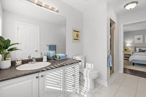 6751 Tattinger Avenue, Mississauga, ON L5W 1P4