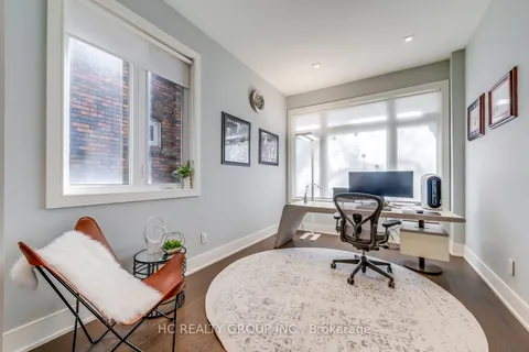 18 Ash Crescent, Toronto, ON M8W 1E3