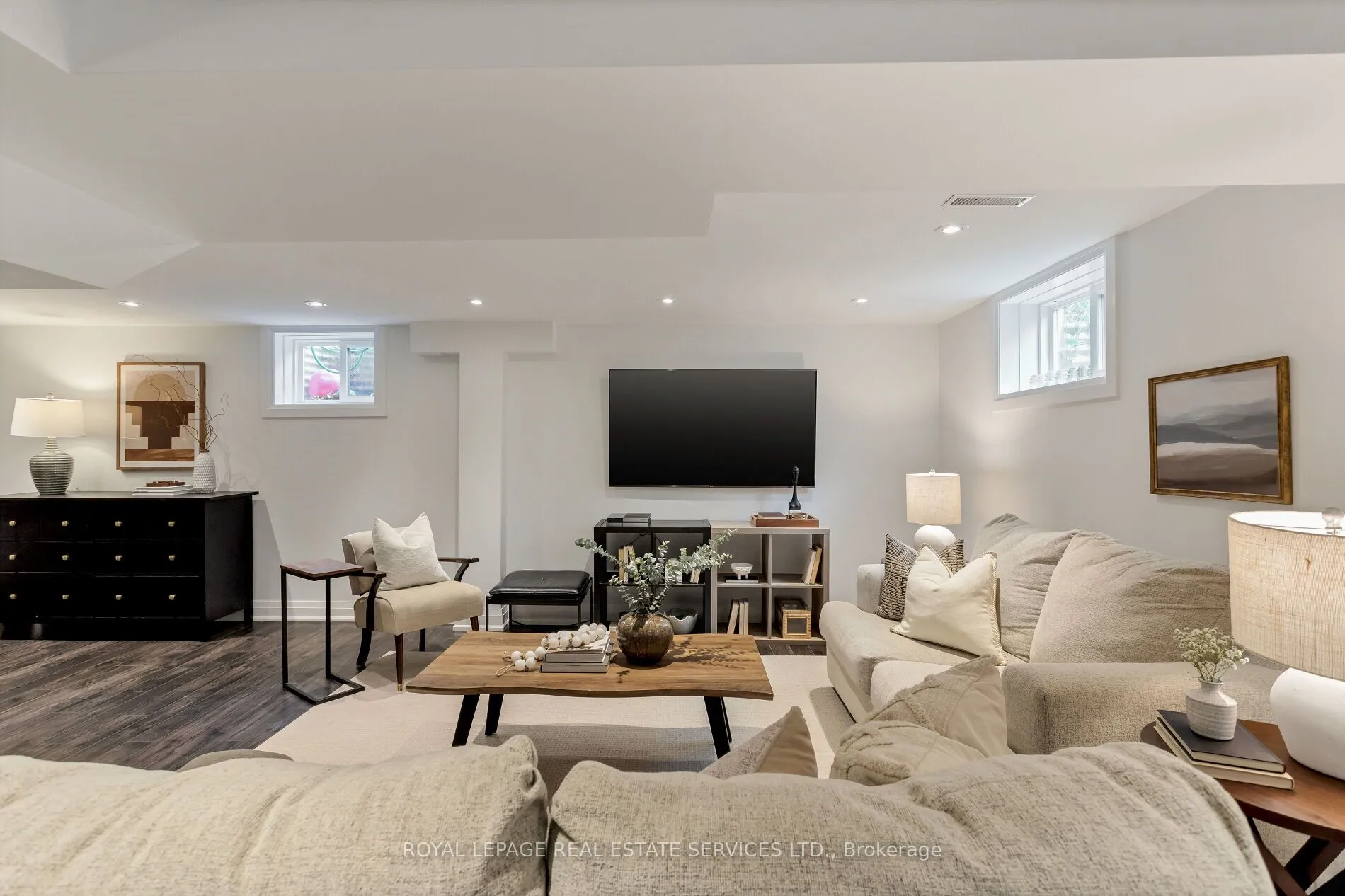 1045 Fair Birch Drive, Mississauga, ON L5H 1M4