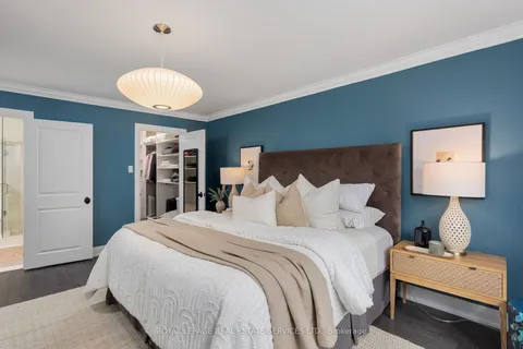 1045 Fair Birch Drive, Mississauga, ON L5H 1M4