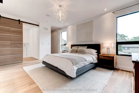 3362 Guildwood Drive, Burlington, ON L7N 1L5