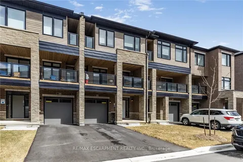 1543 HILSON Heights, Milton, ON L9E 1V5