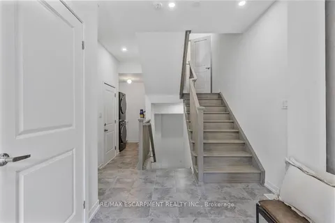 1543 HILSON Heights, Milton, ON L9E 1V5