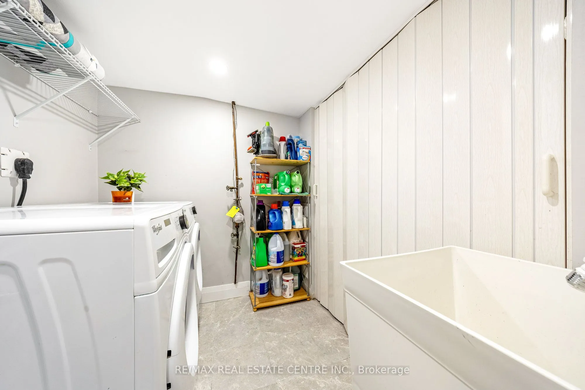 390 Woodward Avenue, Milton, ON L9T 1V4
