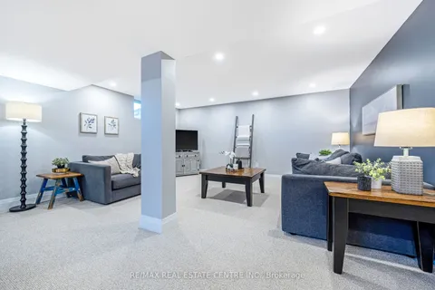 390 Woodward Avenue, Milton, ON L9T 1V4