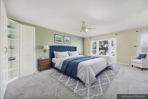 124 Barr Crescent, Brampton, ON L6Z 3C8