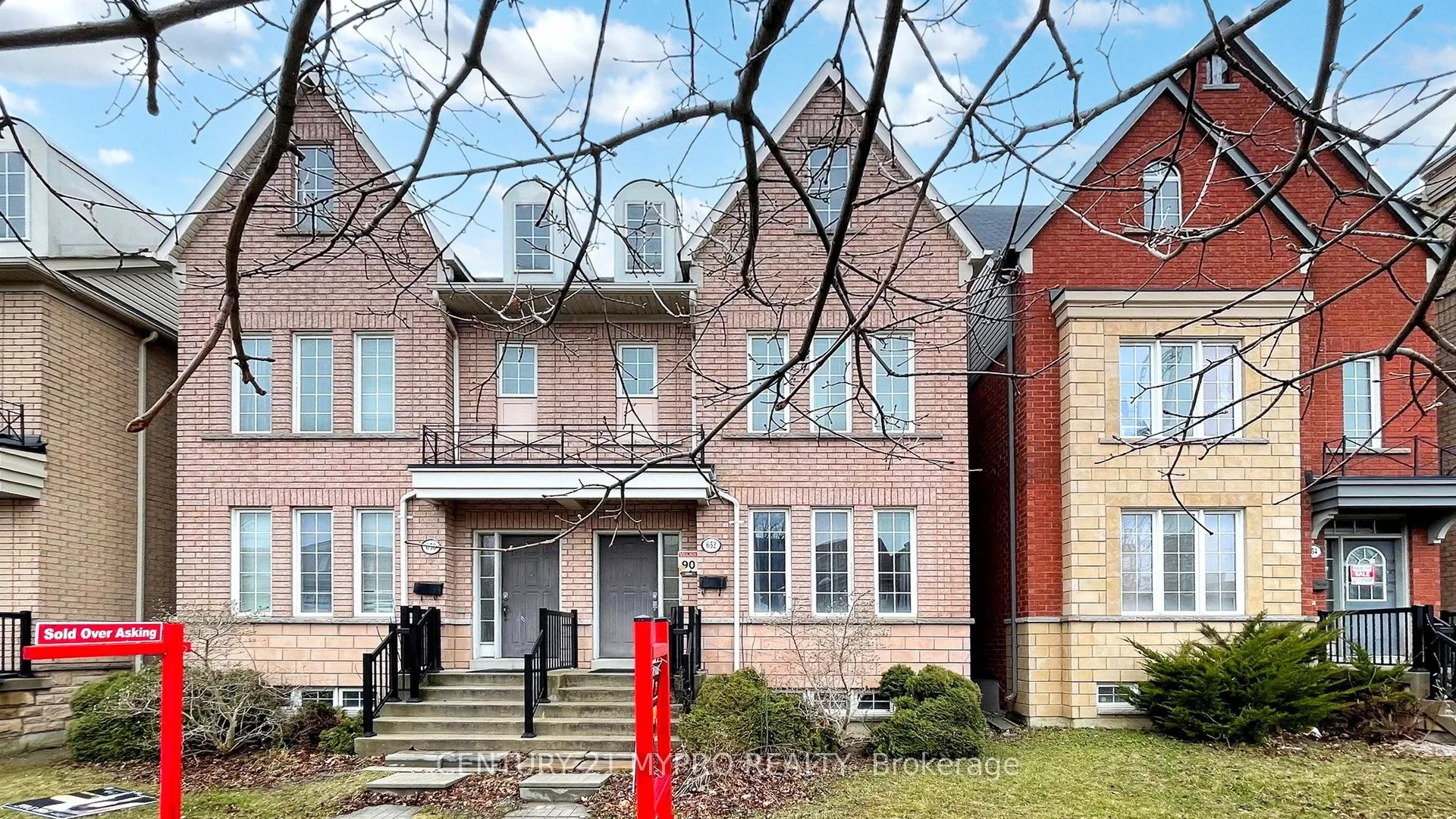 652 Sentinel Road, Toronto, ON M3J 0B2