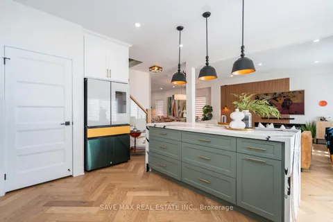 233 Valleyway Drive, Brampton, ON L6X 0N9