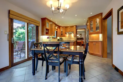 1412 Carmen Drive, Mississauga, ON L5G 3Z1