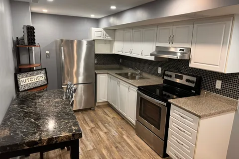21 Delambray Street, Brampton, ON L6R 0W2