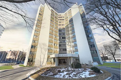 2323 Confederation Parkway, Mississauga, ON L5B 1R6