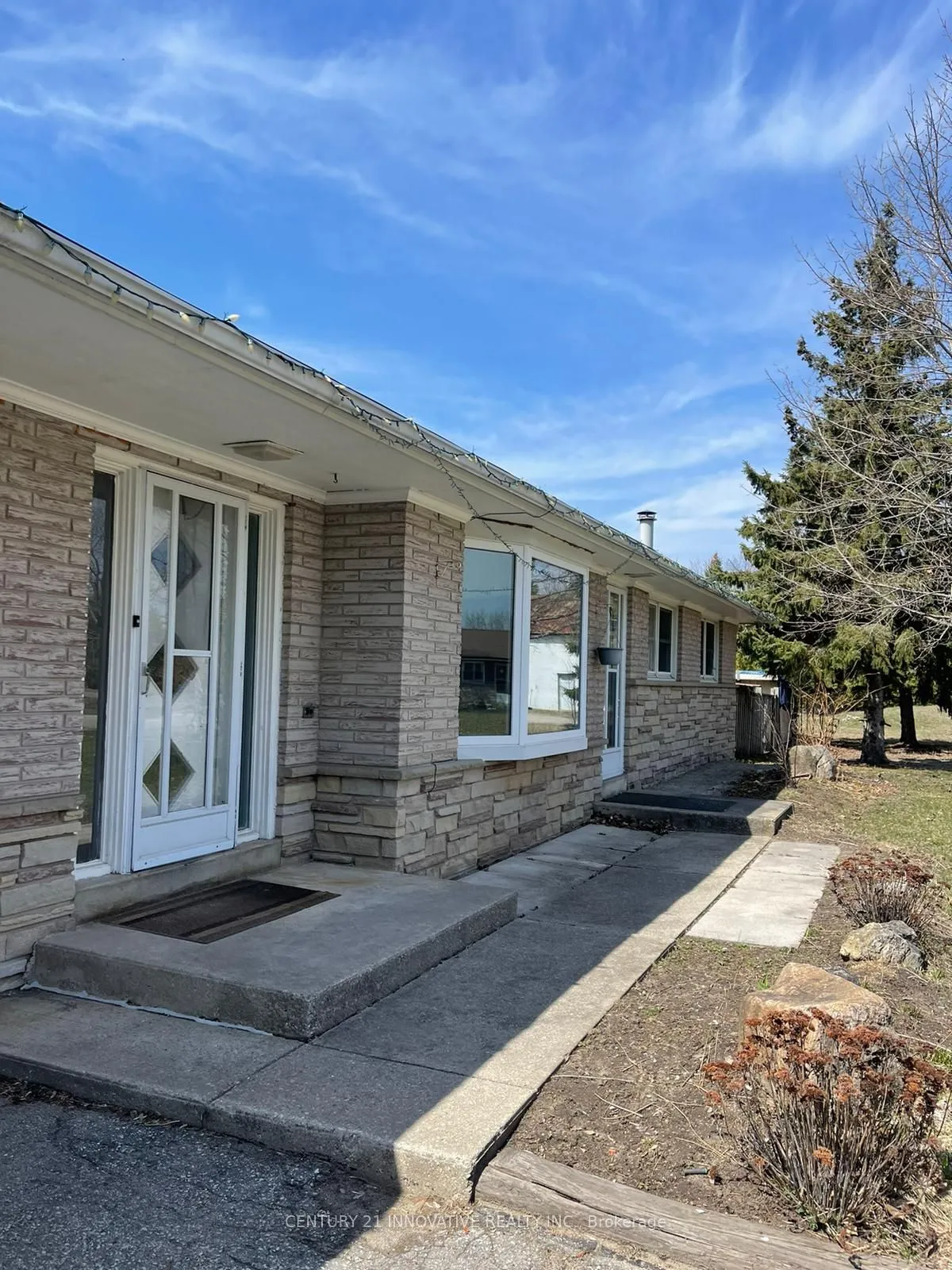 2 Russell Mason Court, Caledon, ON L7C 1G6