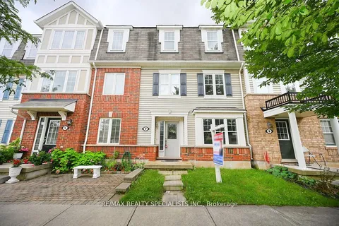 7 PORTSDOWN Road, Brampton, ON L7A 0R4