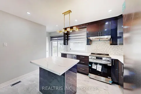 36 Tealham Drive, Toronto, ON M9V 3T6