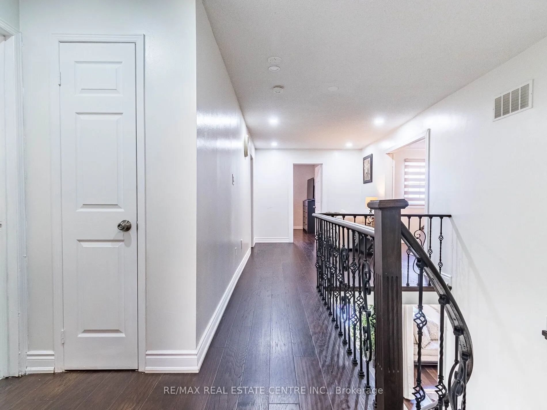 55 Castlehill Road, Brampton, ON L6X 4C9