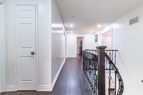 55 Castlehill Road, Brampton, ON L6X 4C9
