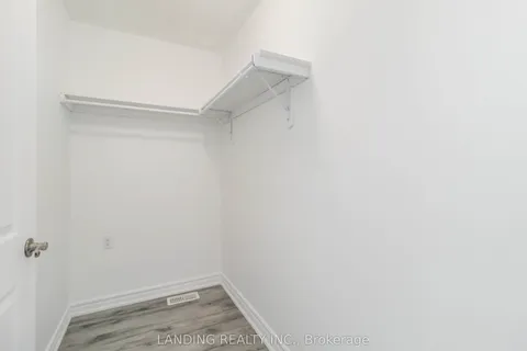 16 Begonia Crescent, Brampton, ON L7A 0M5