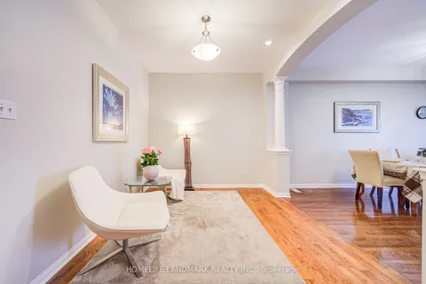 2290 Highcroft Road, Oakville, ON L6M 4Y4