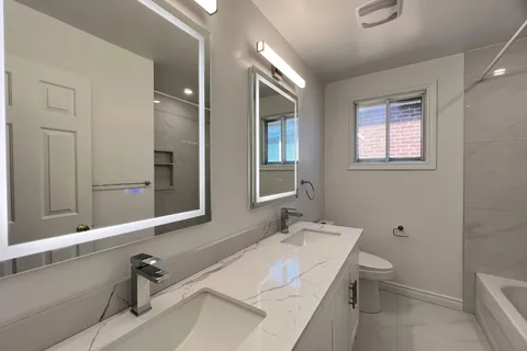 4670 Empire Crescent, Mississauga, ON L5R 1M7
