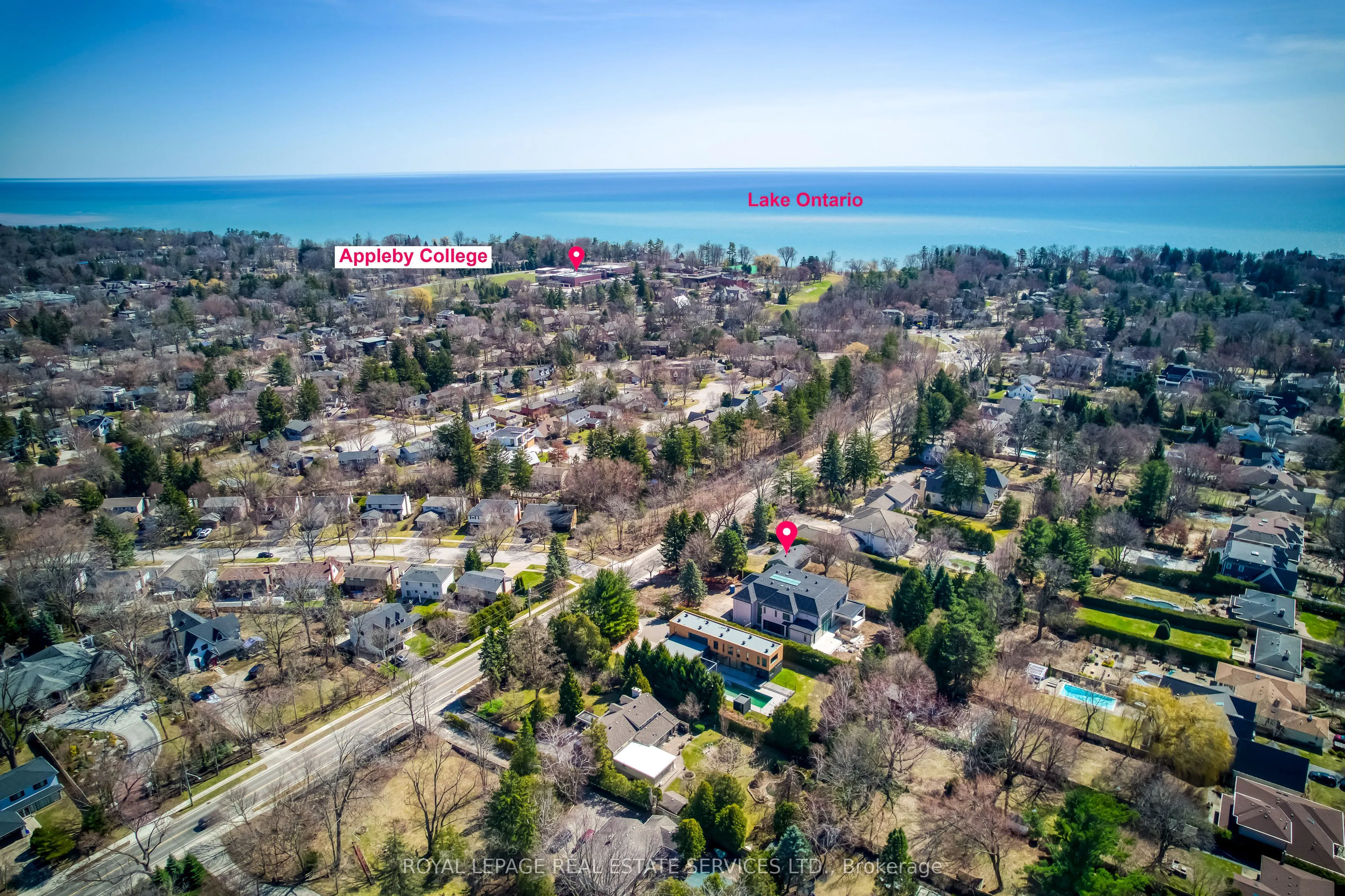 392 Fourth Line, Oakville, ON L6L 5A4