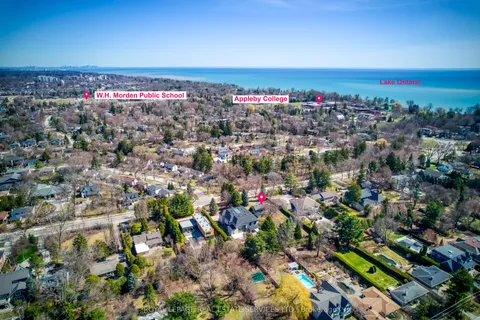 392 Fourth Line, Oakville, ON L6L 5A4