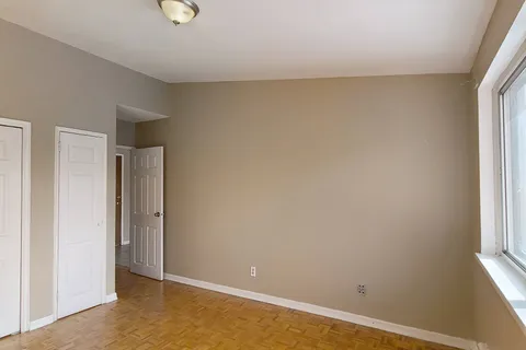 80 Blackfriar Avenue, Toronto, ON M9R 3S9