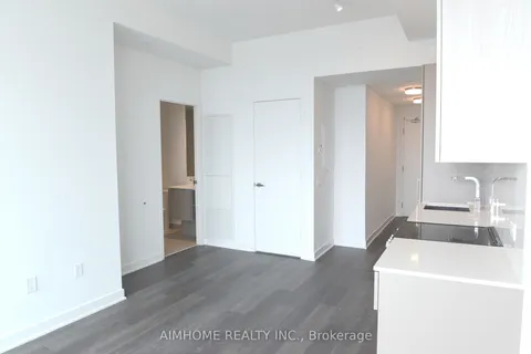 3900 Confederation Parkway, Mississauga, ON L5B 0K7
