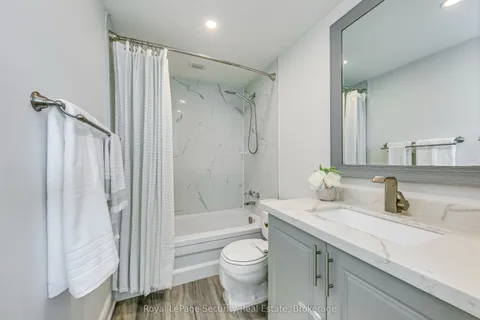 260 Scarlett Road, Toronto, ON M6N 4X6